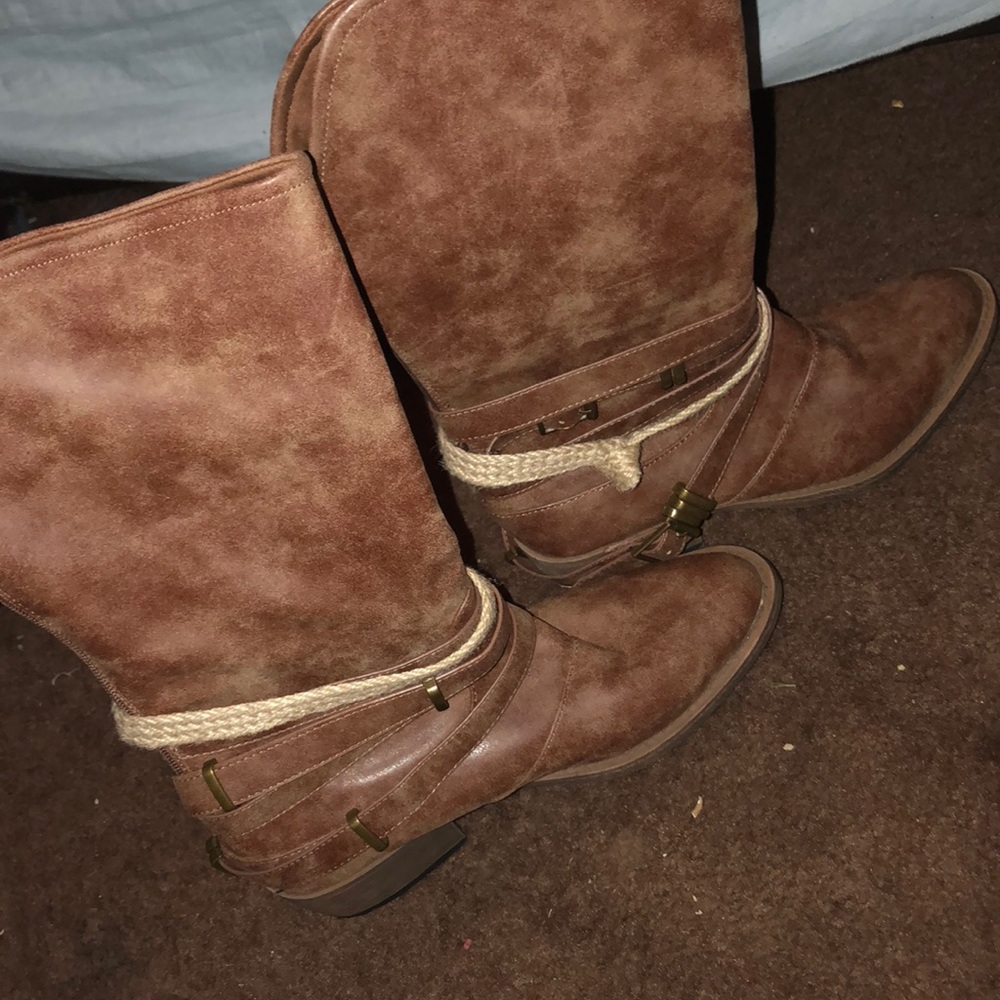 Boots - Picture 2 of 2